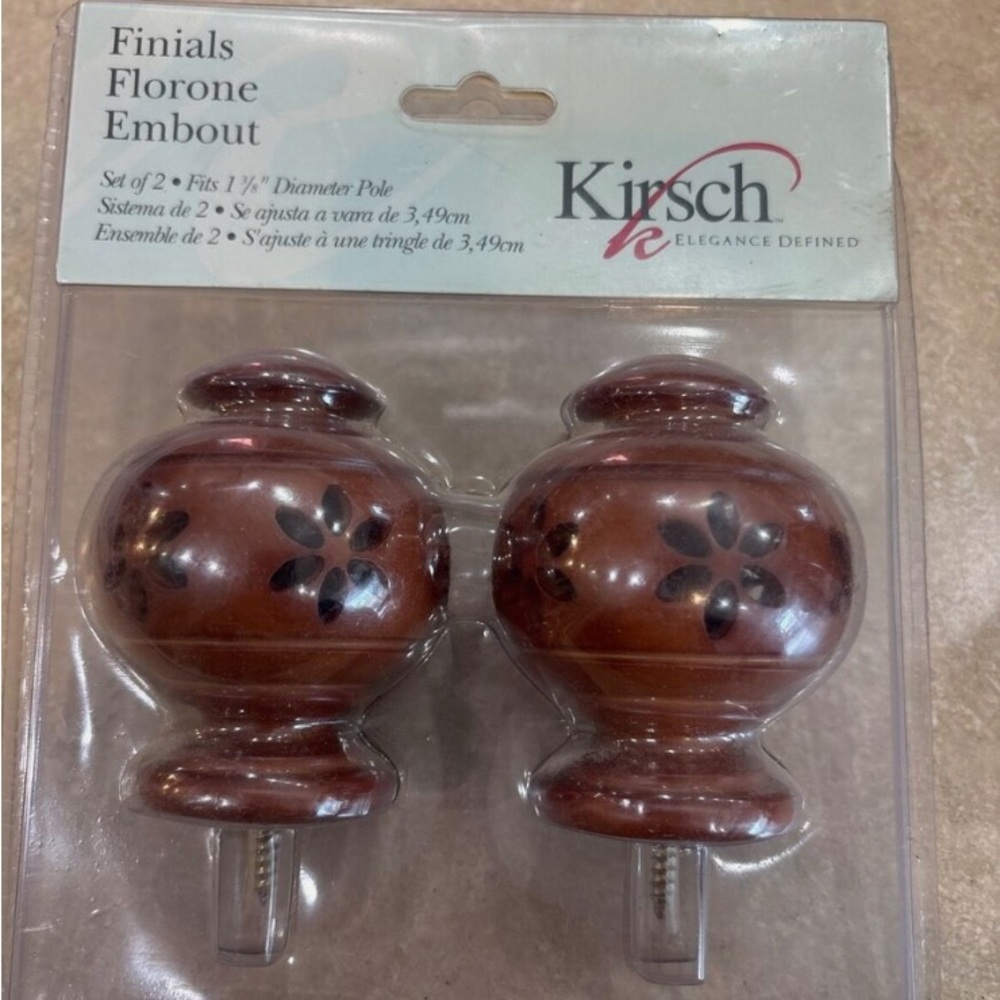 Brown Finials Set